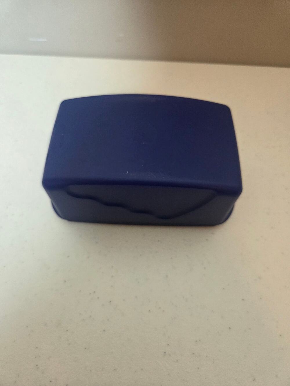 Tupperware Impressions Large Butter Cheese Dish  Tokyo Blue #33991 1 Pound